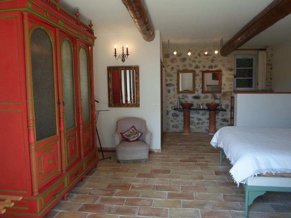 مبيت وإفطار آيكس أومبروفينس Pavillon De Beauregard الغرفة الصورة